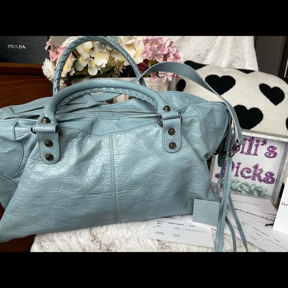 In a good condition, looks brand new, - Picture 1 of 16